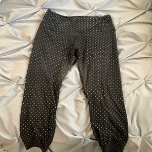 Black and white polkadot fitness/lounge leggings.